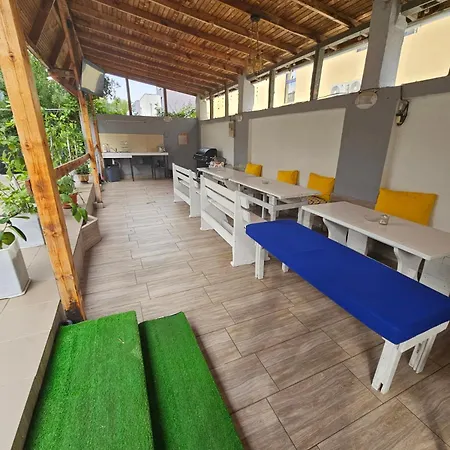 佩特罗维旅馆 招待所 拉夫达