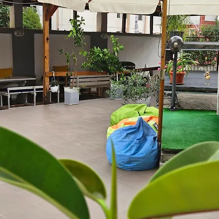 佩特罗维旅馆 3* 拉夫达