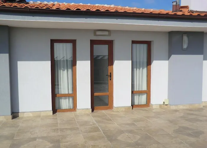 Petrovi Guest house Ravda